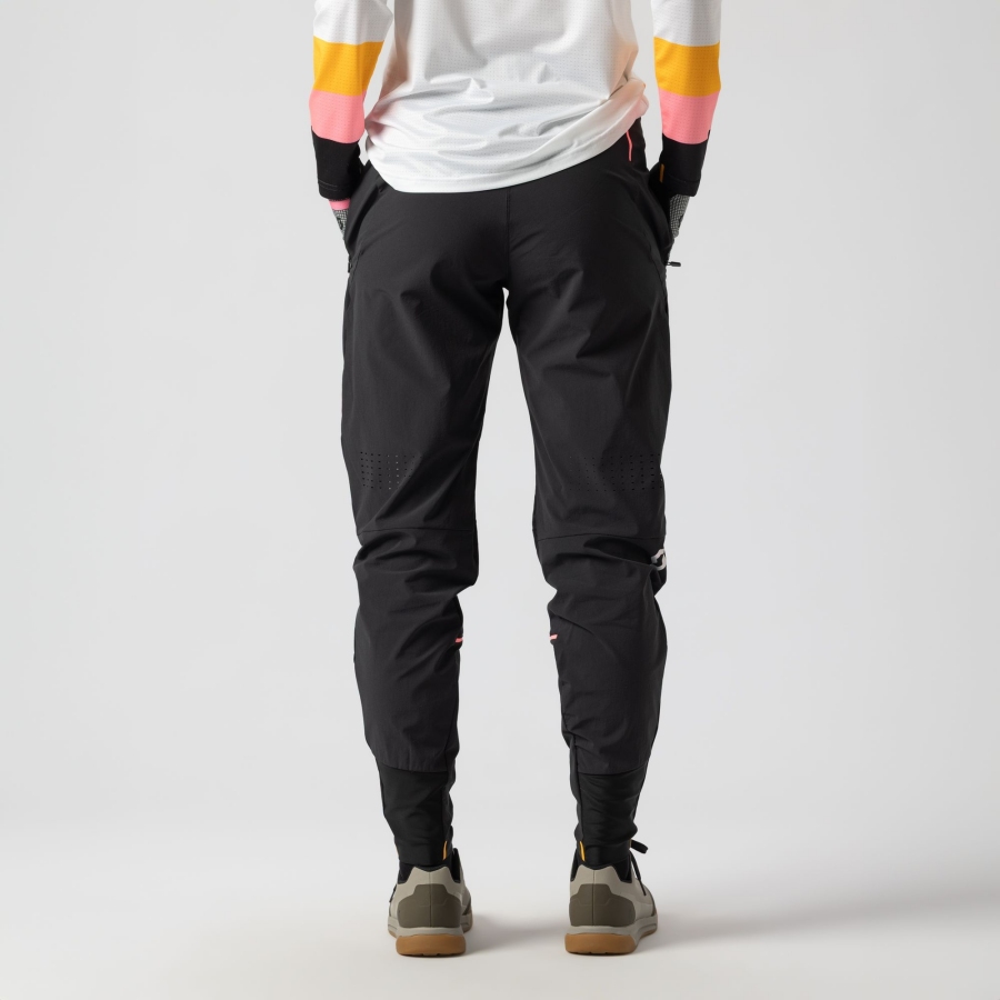 ŽENSKE KOLESARSKE HLAČE SCOTT TUNED SL dol čr