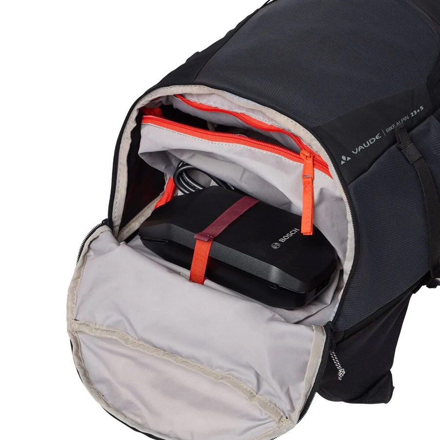 KOLESARSKI NAHRBTNIK VAUDE BIKE ALPIN 23+5 ČR