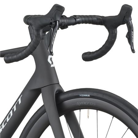 Cestno kolo Scott ADDICT 30 čr 26